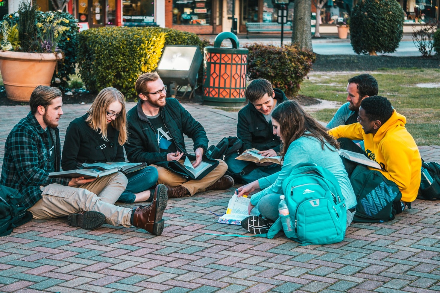 How To Balance Academics And Social Life